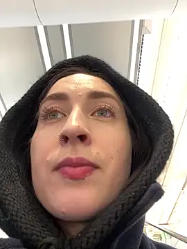 Holly Play online show from 02/11/25, 10:26