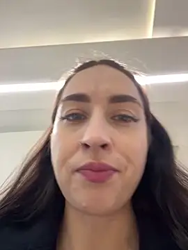 Holly Play online show from 02/12/25, 08:06