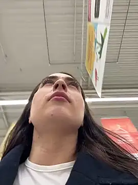 Holly Play online show from 02/19/25, 01:17