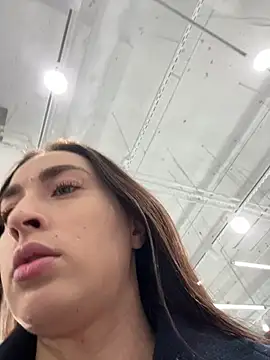 Holly Play online show from 02/21/25, 08:51