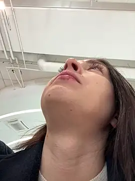 Holly Play online show from 03/07/25, 08:13