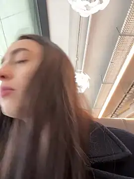 Holly Play online show from 03/12/25, 11:09