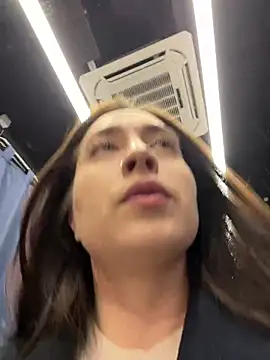 Holly Play online show from 03/13/25, 11:41