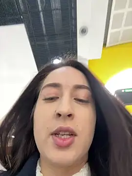 Holly Play online show from 03/17/25, 10:06