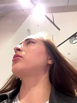 Holly Play online show from 09/15/25, 10:15