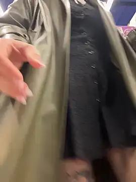 Holly Play online show from 10/02/25, 09:16