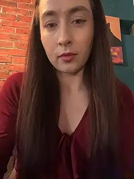Snapshot of Holly_Play chatting on 06/03/26, 11:02 Holly Play online show from 06/03/26, 11:02