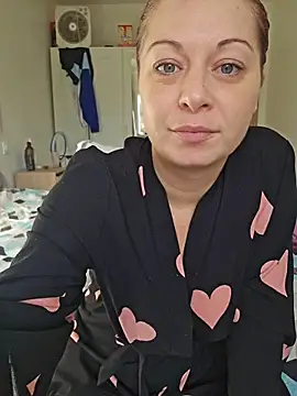 Chaudesquirt online show from 12/03/25, 10:35