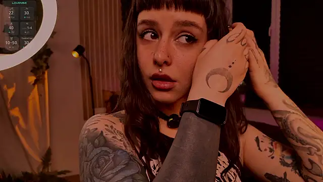 MichaellaMoon online show from 02/21/26, 05:03