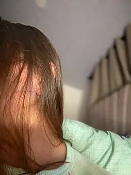 Snapshot of Iris_lee chatting on 02/20/26, 05:04 Iris lee online show from 02/20/26, 05:04