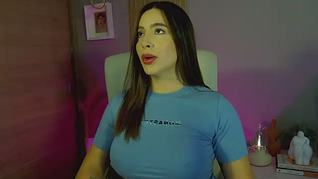 Alessia-miller  online show from 12/21/24, 12:09