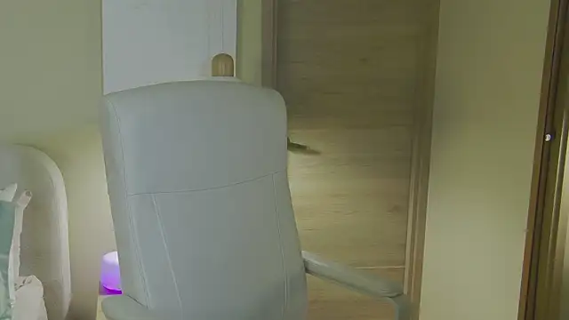 Alessia-miller  online show from 02/11/26, 11:10