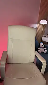 Alessia-miller  online show from 06/19/26, 12:59