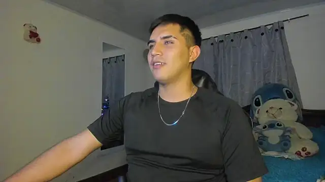 Snapshot of Chris_Maddox chatting on 12/07/24, 03:47 Chris Maddox online show from 12/07/24, 03:47