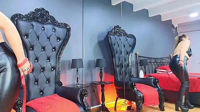 MelaniaKnauss online show from 03/13/25, 11:27