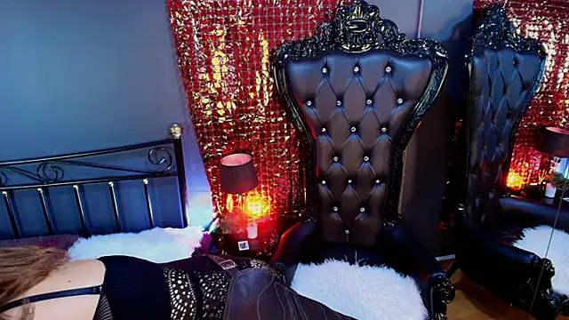 MelaniaKnauss online show from 09/24/25, 08:23