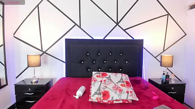 Iris Thompson  online show from 02/26/25, 09:27