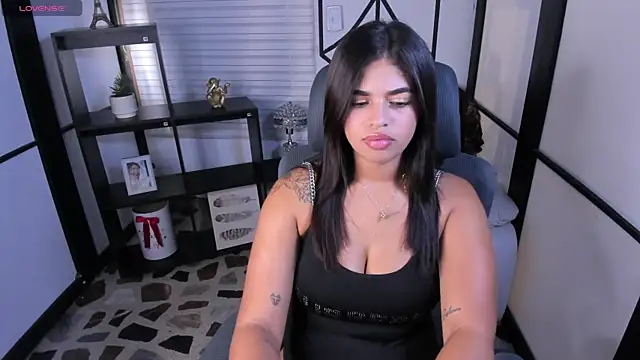 NaiiaCirce online show from 01/31/25, 08:12