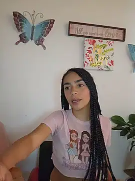 Snapshot of lali2gab chatting on 06/14/26, 10:45 lali2gab online show from 06/14/26, 10:45