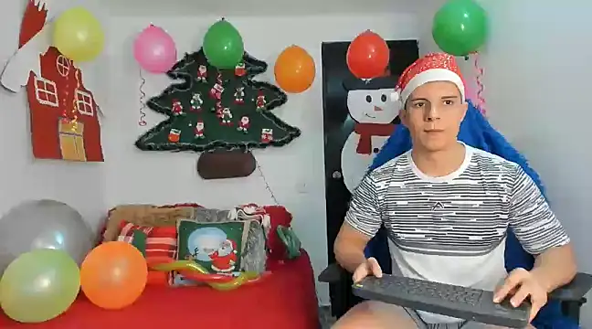 Snapshot of cory_okell chatting on 12/28/24, 01:29 cory okell online show from 12/28/24, 01:29