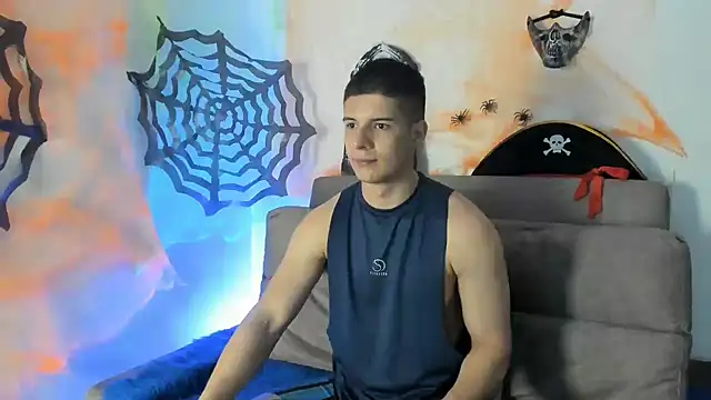 Snapshot of cory_okell chatting on 10/22/25, 01:17 cory okell online show from 10/22/25, 01:17