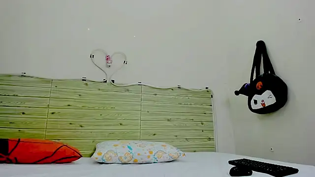 Evil Queen13 online show from 12/04/25, 07:55