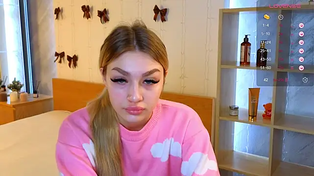 Ella Milla online show from 12/25/24, 05:26