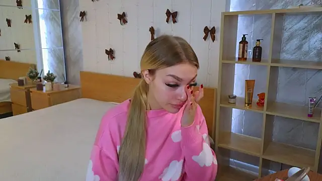 Ella Milla online show from 12/26/24, 05:26