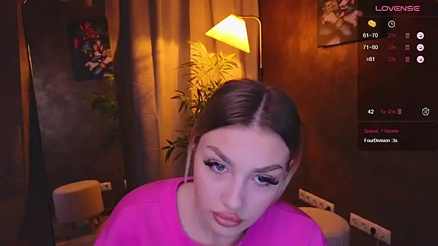 Ella Milla online show from 01/05/25, 12:42