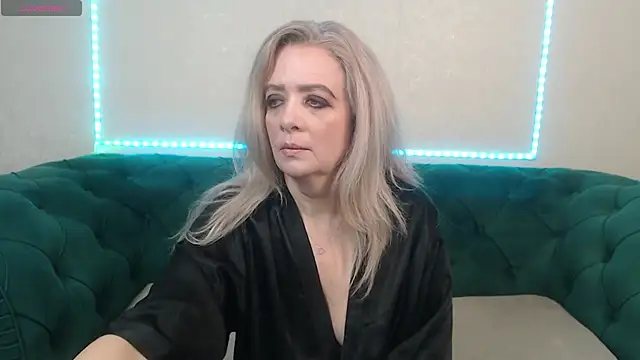 IvanaCharm online show from 02/09/25, 04:25