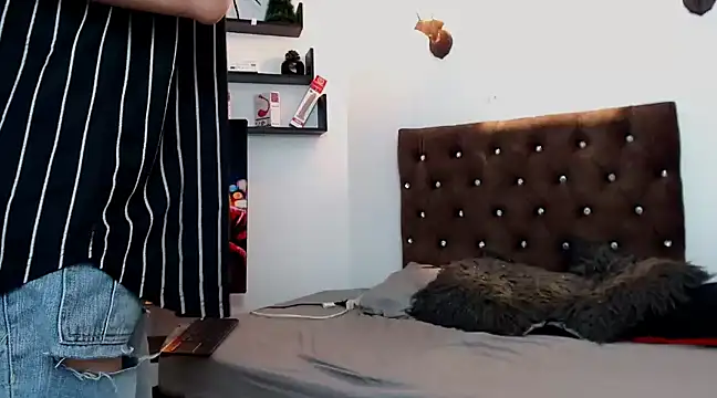 flowers18 online show from 01/10/25, 10:46