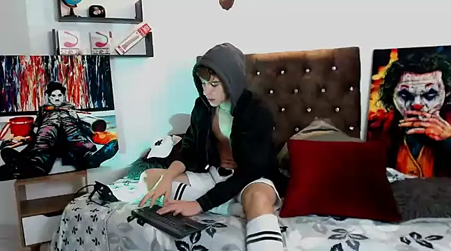 flowers18 online show from 03/14/25, 09:43