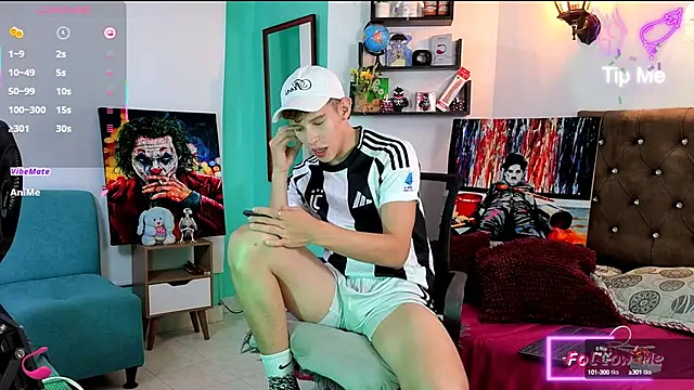 flowers18 online show from 10/14/25, 09:37