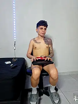 mikecoper 23 online show from 12/16/25, 03:33