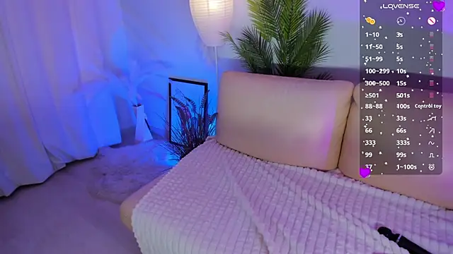Miss Elia online show from 05/21/26, 04:36