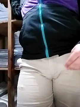 Whiper2024 online show from 02/13/26, 06:26