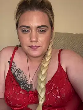 Snapshot of Blondiee3088 chatting on 01/25/25, 01:21 Blondiee3088 online show from 01/25/25, 01:21