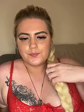 Snapshot of Blondiee3088 chatting on 01/26/25, 01:20 Blondiee3088 online show from 01/26/25, 01:20