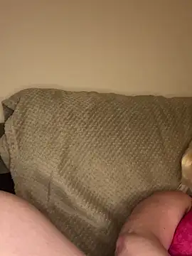 Snapshot of Blondiee3088 chatting on 02/22/25, 09:15 Blondiee3088 online show from 02/22/25, 09:15