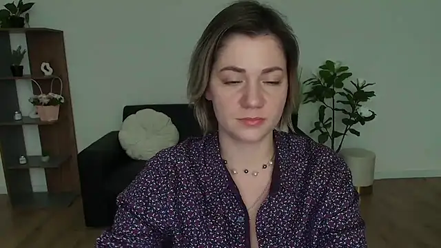 MariaSttone online show from 12/05/24, 04:23