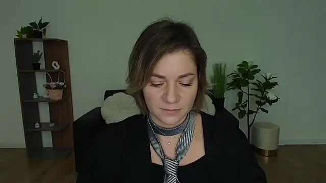 MariaSttone online show from 12/10/24, 03:22