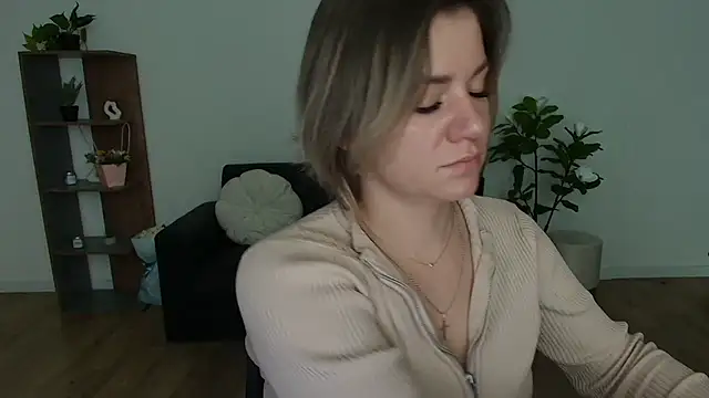 MariaSttone online show from 12/23/24, 03:33