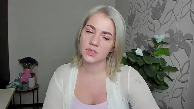 MariaSttone online show from 11/11/25, 12:38