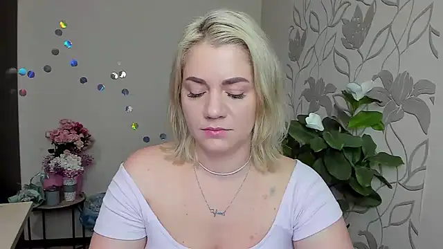 MariaSttone online show from 11/30/25, 06:45