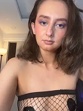 nicollefiorett online show from 03/25/26, 12:49