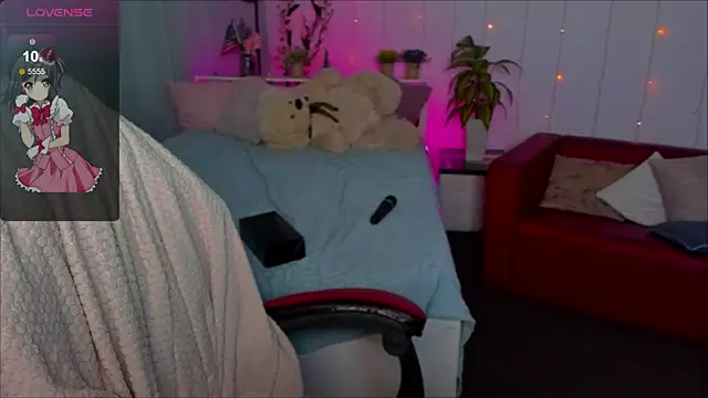 Makima lee online show from 12/08/24, 07:32