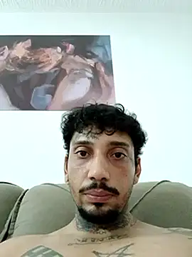 Snapshot of Guihenrick chatting on 02/04/26, 01:11 Guihenrick online show from 02/04/26, 01:11