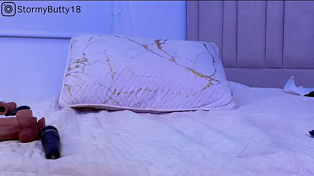 Snapshot of StormyButty18 chatting on 03/01/25, 08:45 StormyButty18 online show from 03/01/25, 08:45