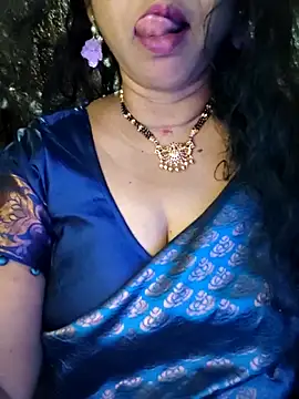 Snapshot of Bangarupapa chatting on 06/20/26, 04:37 Bangarupapa online show from 06/20/26, 04:37