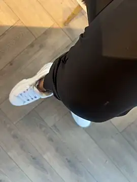 FeetVibe online show from 10/31/25, 08:15